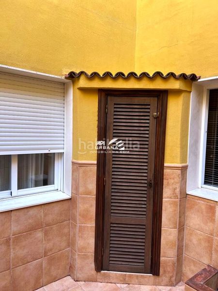 Foto bf6a48ff-eccb-420f-9eda-9fc09c20e3b7. Casa amb aparcament a El Valle Lucena