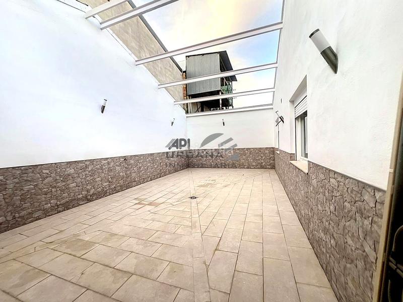 Foto 28ed84a6-4d4b-4c66-b89e-454cc1284bce. Nau industrial a Cabra