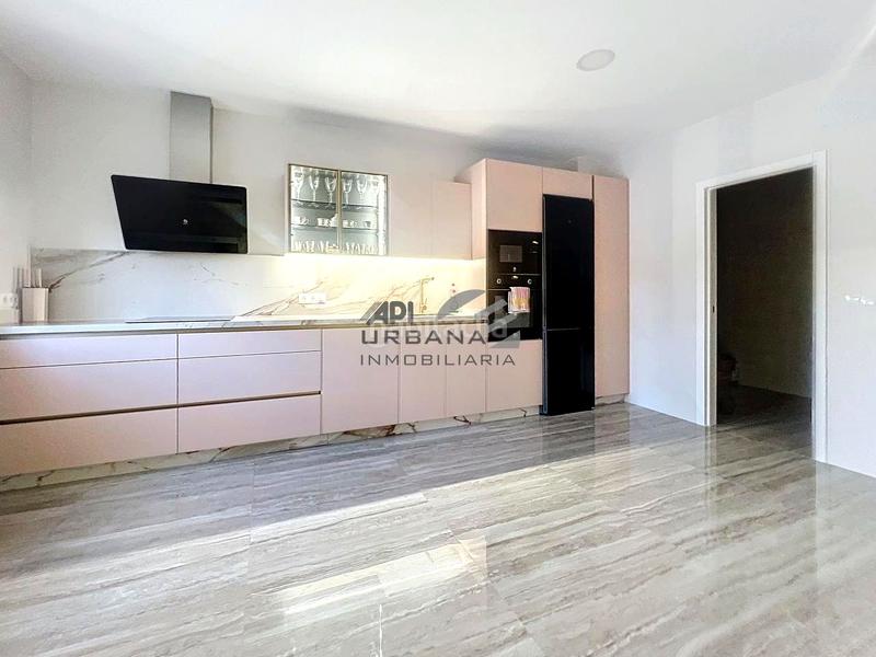 Foto 2e6e057e-fa7c-4adb-8bfc-aec932f48f2f. Nau industrial a Cabra