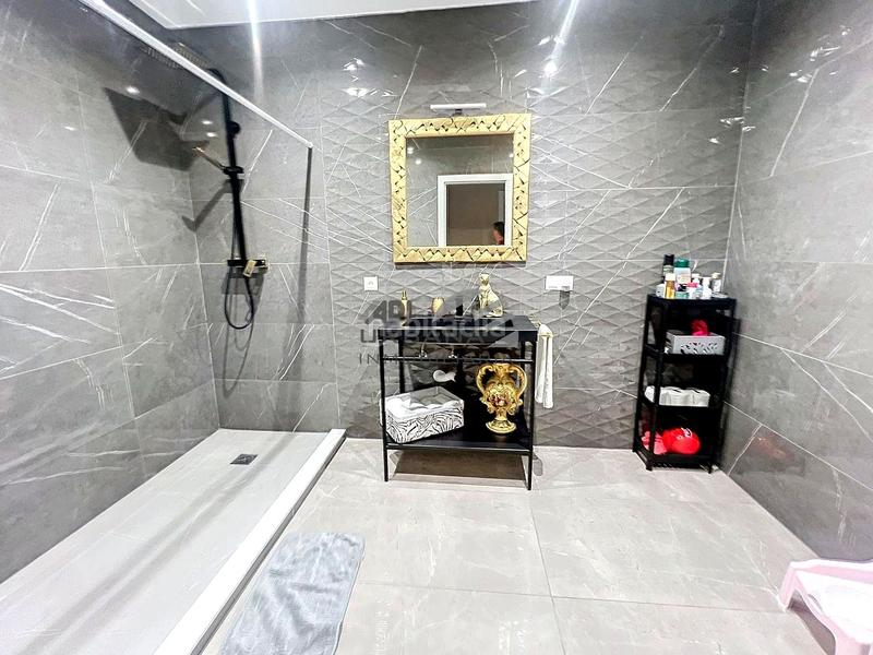 Foto 53a812b9-1c50-4f75-8878-65ed6ac2ec51. Nau industrial a Cabra