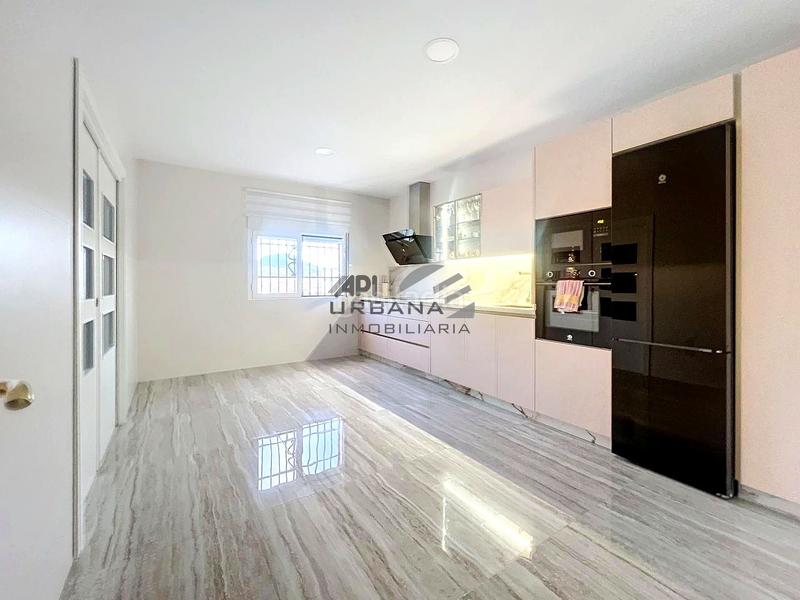 Foto 8f98285a-b159-4503-9592-17c2d50d963b. Nau industrial a Cabra