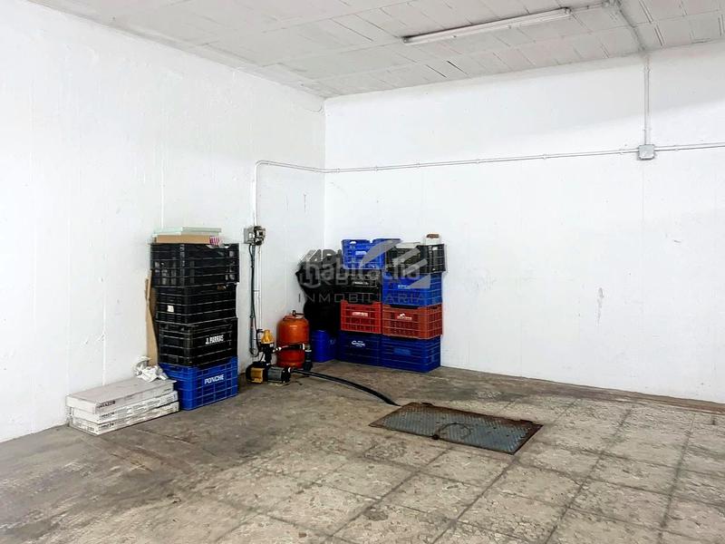 Foto d18589f0-8acc-474d-8bfd-51918b9ed921. Nau industrial a Cabra