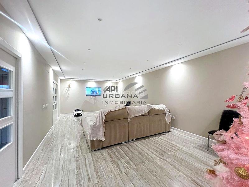 Foto e31272d7-c823-447a-ae6c-11f5be1e09eb. Nau industrial a Cabra