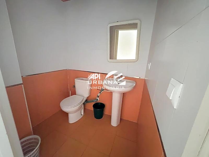 Foto 5895c563-39a1-4ce2-90e7-3991299c89cc. Location local commercial dans Centro Lucena