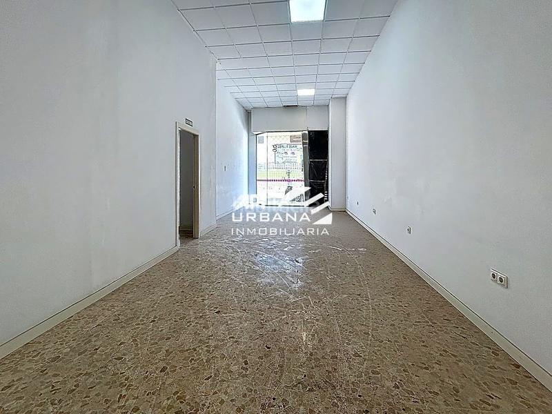 Foto 928c5539-41b3-4352-9b3a-2450c00ef6d4. Location local commercial dans Centro Lucena