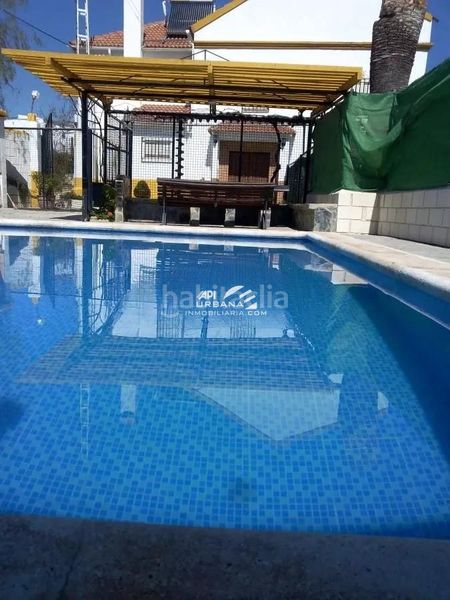 Foto 36d11fbc-9322-48f8-b519-777336e33366. Casa amb piscina a San Francisco Lucena