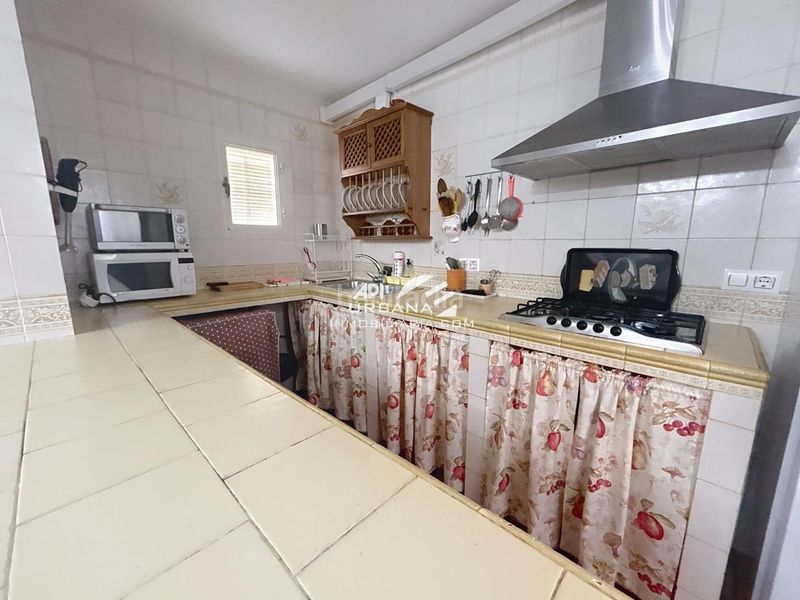 Foto b82402e3-64c8-4dde-ab00-2ad96bc9f15d. Casa amb piscina a San Francisco Lucena