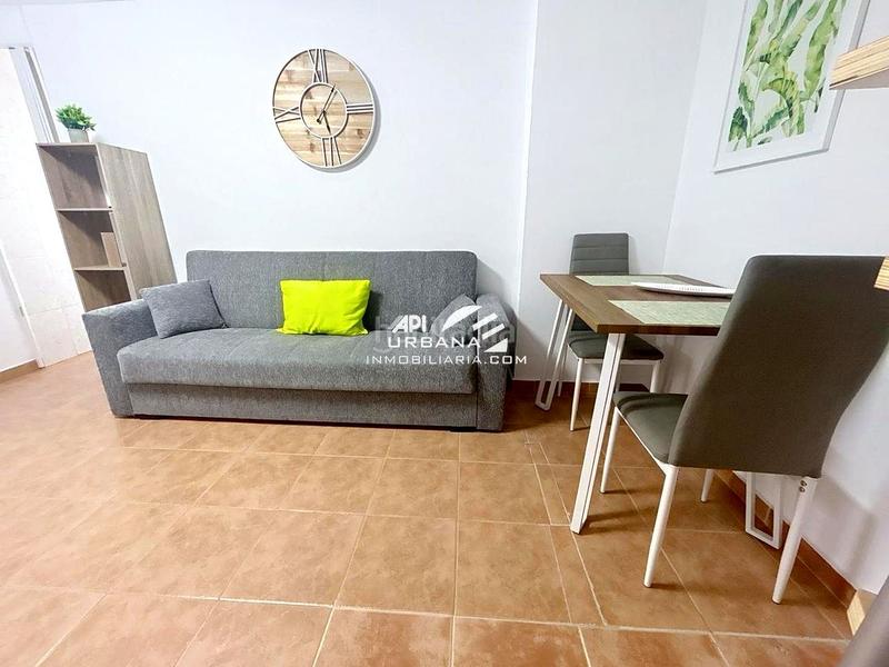 Foto ddbdf636-8f59-4b95-b688-d465a3a400be. Casa en Centro Lucena