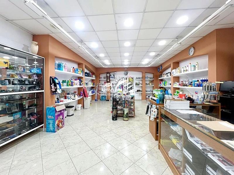 Foto 6de17afe-0f4e-4c51-a583-a81e479878f4. Business premise in Centro Lucena