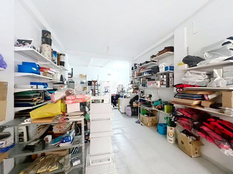 Foto ab042b35-eac7-49ba-b77c-aaf5ca3ee656. Business premise in Centro Lucena