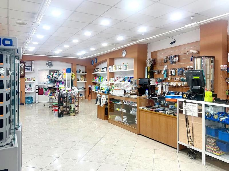 Foto b5cc4d27-368a-413e-a149-33c9e49d7b67. Business premise in Centro Lucena