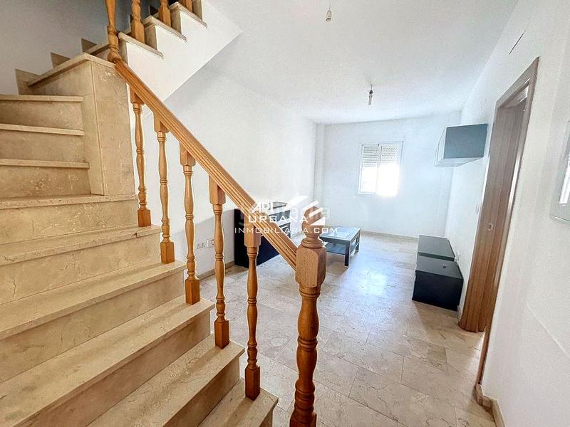 Foto 09cee68b-7d1a-457e-886b-533a20c3d7fd. Zweistöckige wohnung in San Francisco Lucena