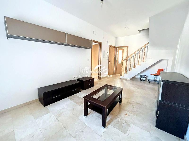 Foto 211dd69b-d7a7-4b99-ac4c-b23a2591c906. Zweistöckige wohnung in San Francisco Lucena