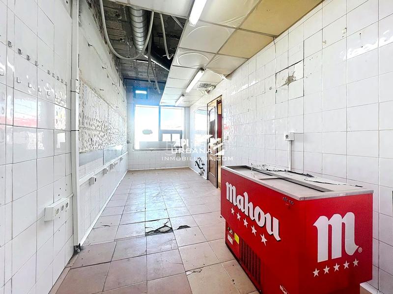 Foto 615d86cd-496f-41f0-be52-449e6783daea. Alquiler local comercial en San Francisco Lucena