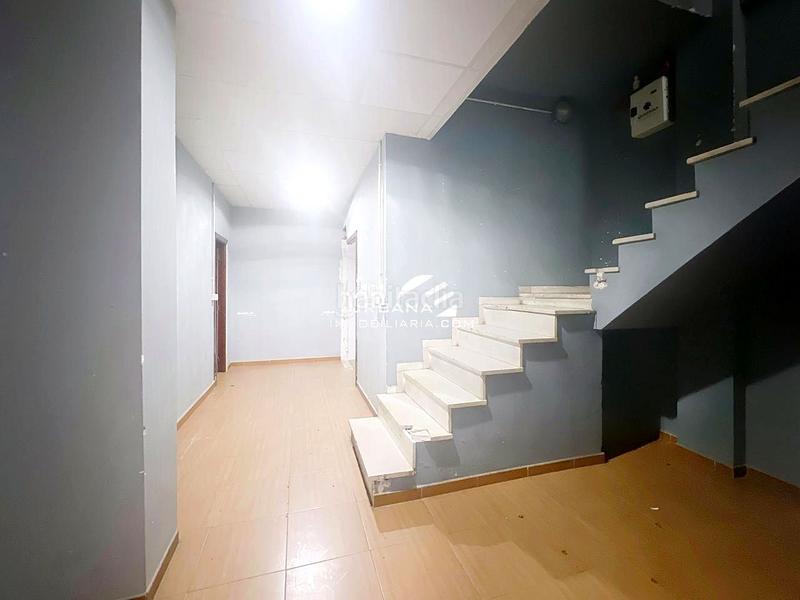 Foto a81923a4-e88c-4678-b127-2c34721fdb23. Alquiler local comercial en San Francisco Lucena