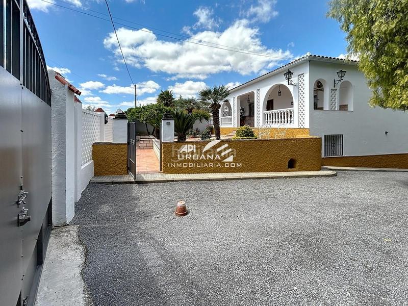 Foto 0b33ee7d-151b-4b47-8b3c-439fc3a8b1f5. Casa amb piscina a Las Vegas - Campoaras Lucena