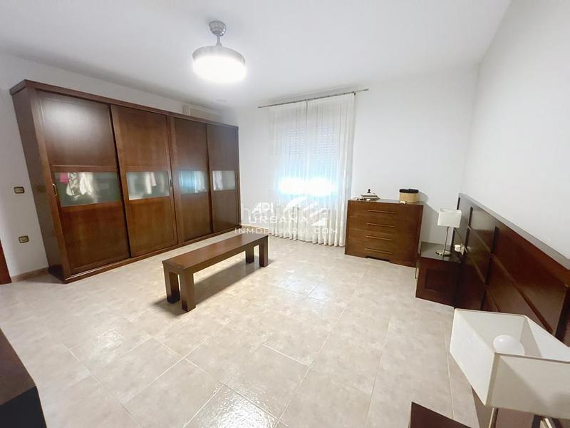 Foto 16a7436b-2557-4a02-b8d5-207bbefec7dd. Casa amb piscina a Las Vegas - Campoaras Lucena