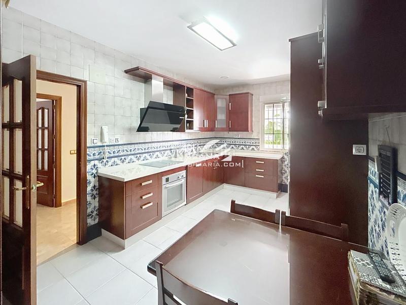 Foto 297947e4-a72f-46c9-90b6-8715e15156d2. Casa amb piscina a Las Vegas - Campoaras Lucena