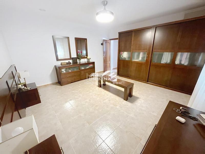 Foto d80e6c6a-a953-4f3c-8768-9d97c8a21b16. Casa amb piscina a Las Vegas - Campoaras Lucena