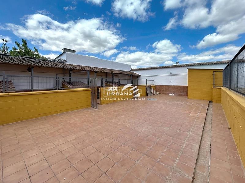 Foto fafca018-7615-4d73-8923-1441c4188de4. Casa amb piscina a Las Vegas - Campoaras Lucena