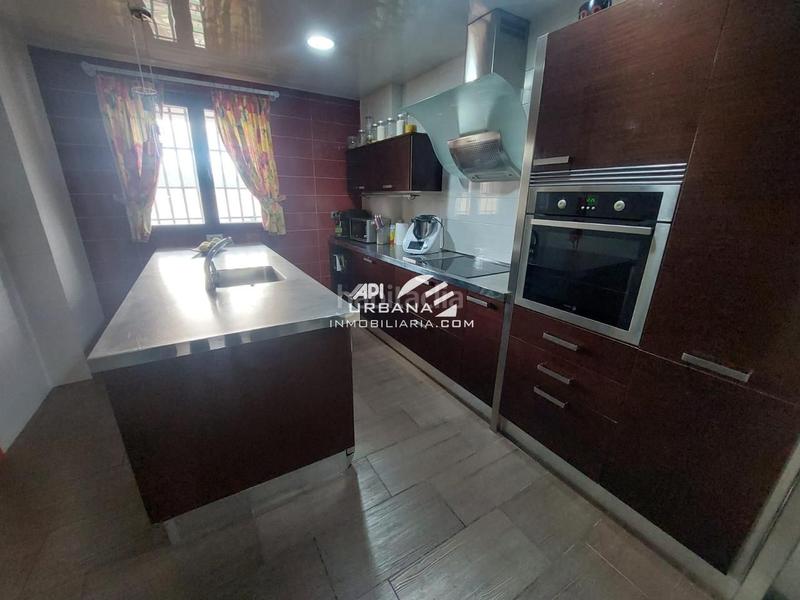 Foto bd8915fb-3973-4ced-8c2a-4cca1762dbbb. House with pool in San Francisco Lucena