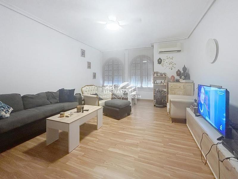 Foto fe2476bd-e227-40ff-9a48-b02ca43ee032. Appartamento in Centro Lucena