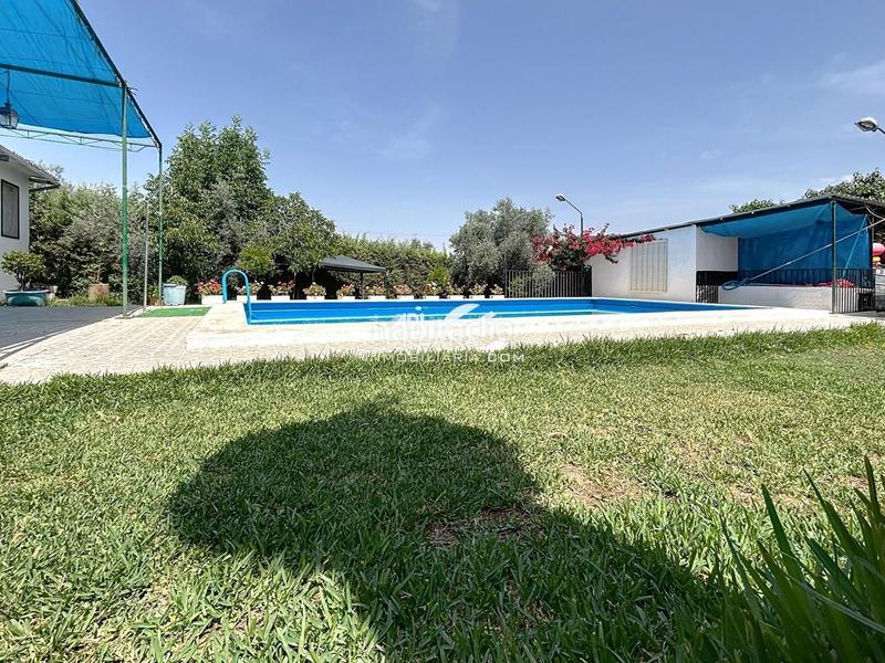 Foto 200301c8-eeec-41ce-b18a-46c0552f783a. Haus mit pool in Jauja Lucena