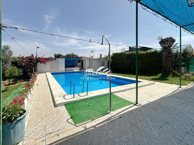Foto 5ebd665a-0ab0-4e8f-bd19-f3d97a63f082. Haus mit pool in Jauja Lucena