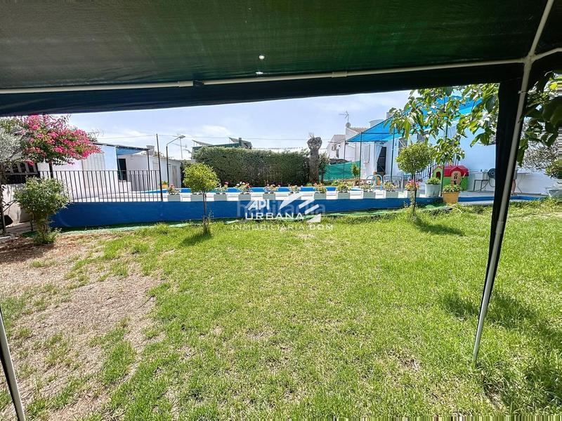 Foto ba6aca51-d5e0-4e04-b5a1-e71599fc5919. Haus mit pool in Jauja Lucena
