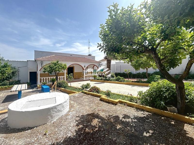Foto c8fd1b2b-a855-42b0-a3df-2bb39714f72a. Haus mit pool in Jauja Lucena