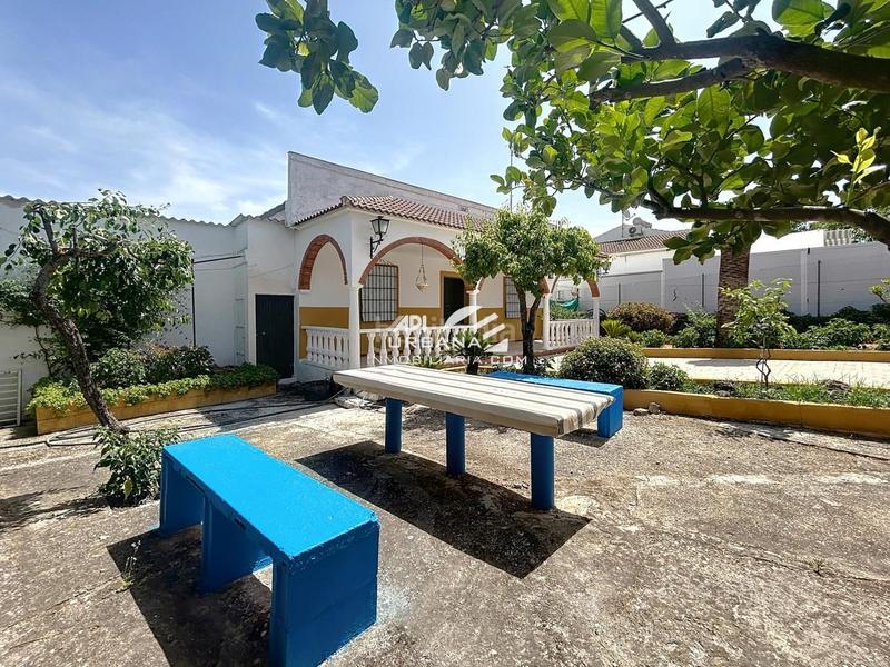 Foto cbed9c25-b440-4329-84e3-03a24678196d. Haus mit pool in Jauja Lucena