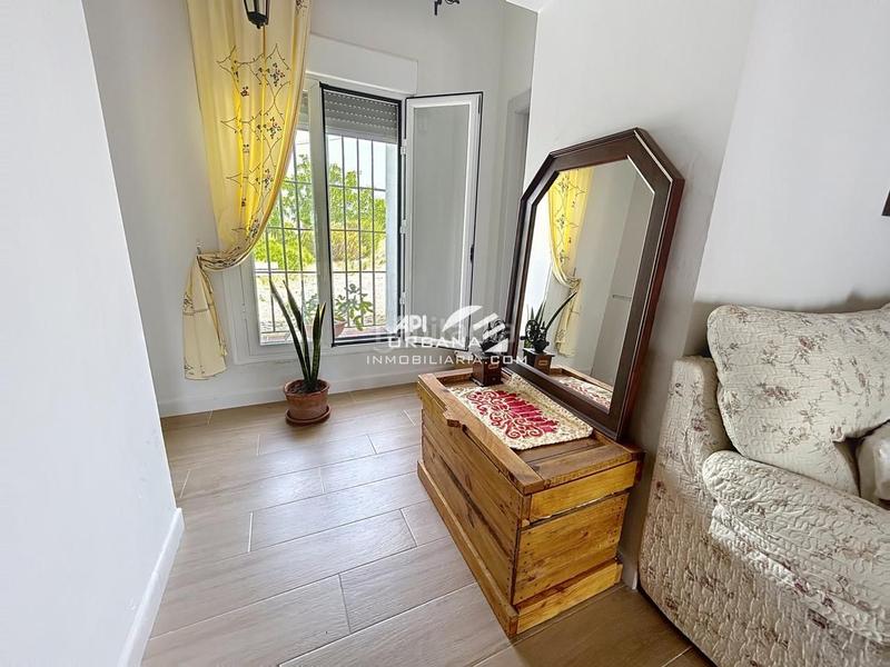 Foto 1e7b14cc-ba7c-4b6a-8464-9268d3d26060. Casa amb piscina a Navas del Selpillar Lucena