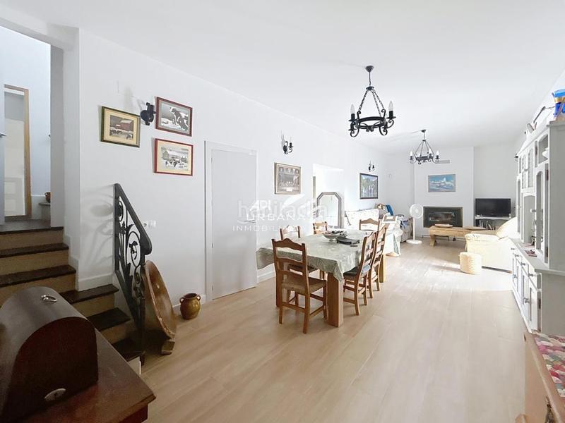 Foto 355433a5-4e06-4376-8966-76c51ab0ad30. Casa amb piscina a Navas del Selpillar Lucena