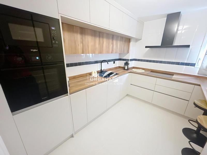 Foto 114206fe-49a2-46e3-a599-52f01b0a7c92. Etagenwohnung mit parking in El Valle Lucena