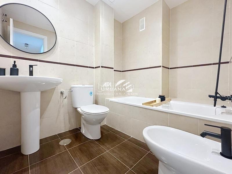 Foto bb496efa-47fd-49a0-9cca-c8522cabc050. Etagenwohnung mit parking in El Valle Lucena