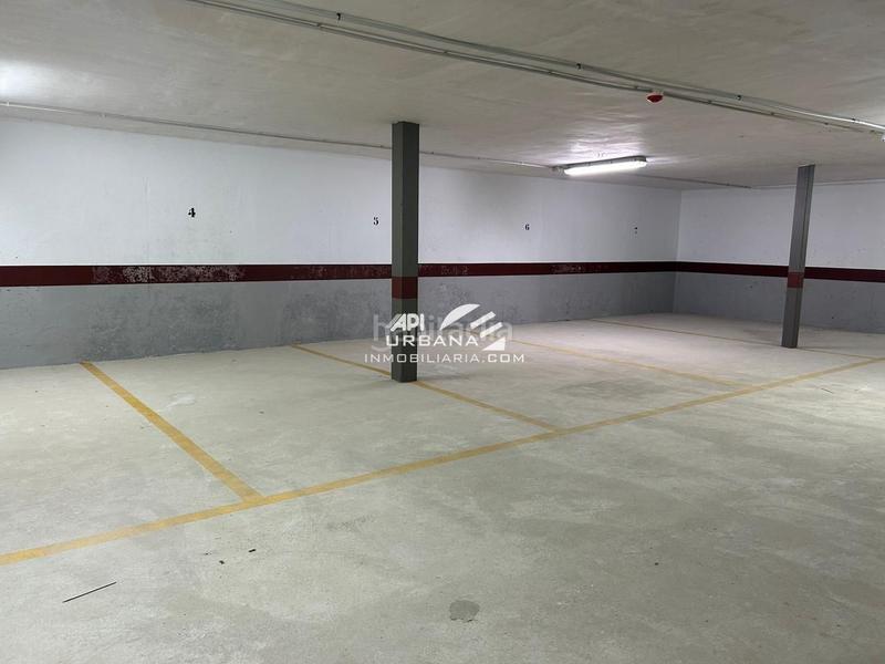 Foto 53cba47f-40f4-4d4e-81ff-785214a9c677. Aparcament cotxe a Centro Lucena