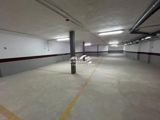 Parking coche  El peso