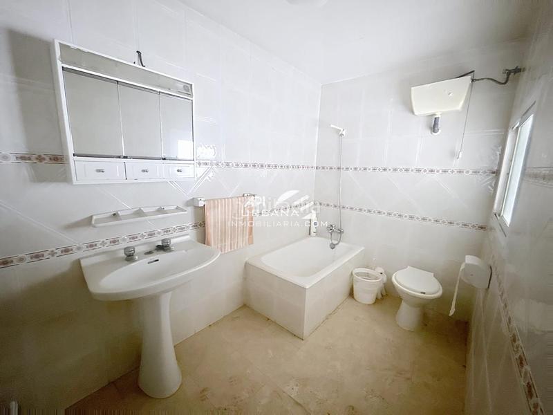 Foto b2f66e48-3f2b-4a86-acff-623b2e055609. Casa in Las Tinajerías - Juderías Lucena