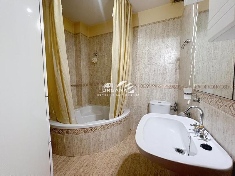 Foto 48ac0cb7-caf3-4155-ada7-d9086210fa5c. Piso en Centro Lucena
