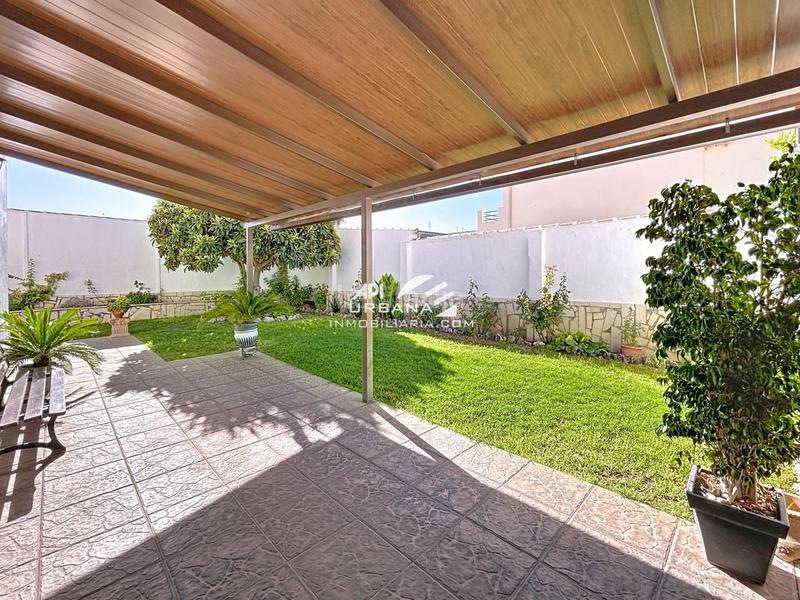 Foto d4f19cfb-9a6c-49c2-8463-18c8e066e869. Casa in Poleares Lucena