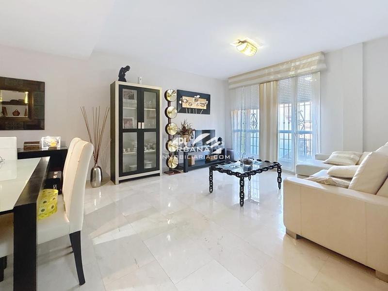 Foto 0ef47ad8-f3d0-449b-9d45-e7e914e03b5f. Casa en El Valle Lucena