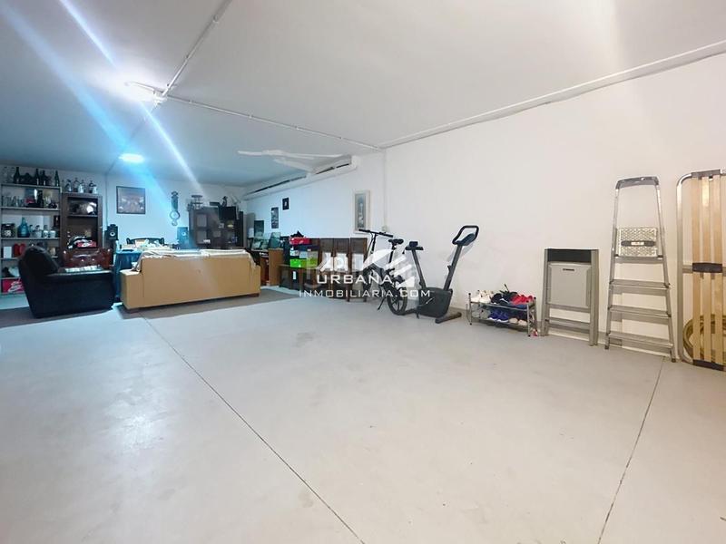 Foto c5ac3f83-7e78-4acd-8831-bd213b1a0f32. Casa en El Valle Lucena