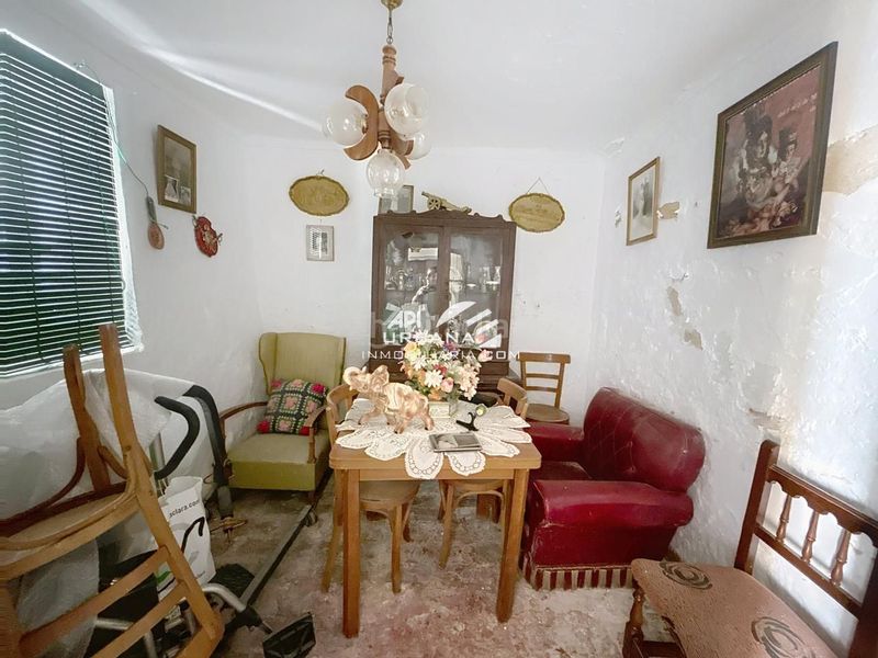 Foto 0f51377f-c81c-4c96-bb53-7d24d47b5f8f. Casa a La Calzada Lucena