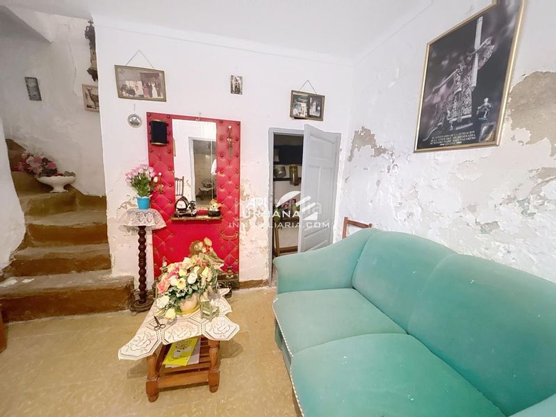 Foto a2ac12f9-1535-4d0a-b387-fa7486b36de4. Casa a La Calzada Lucena