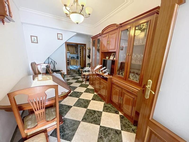 Foto d3fc152d-5967-4dad-8e22-62f2967a4184. Maison dans San Francisco Lucena