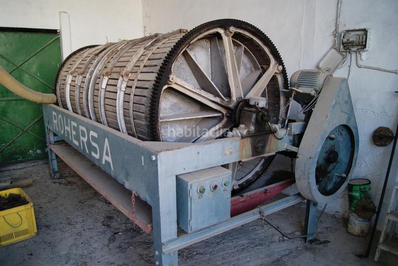 Foto b049b21c-f528-4c87-8443-a19dcf6f8e15. Casa amb piscina a Navas del Selpillar Lucena