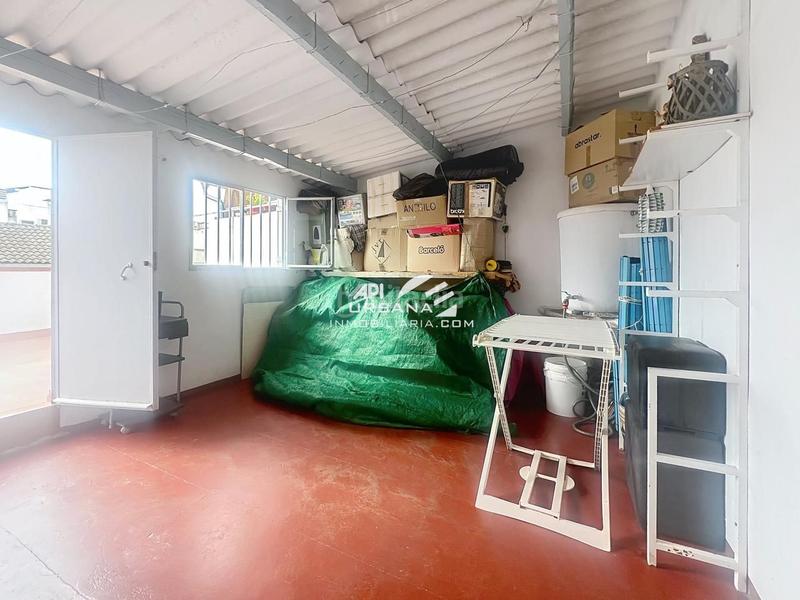 Foto 63aa9bf7-0774-40da-8764-7de36021cb8a. Maison dans Centro Lucena