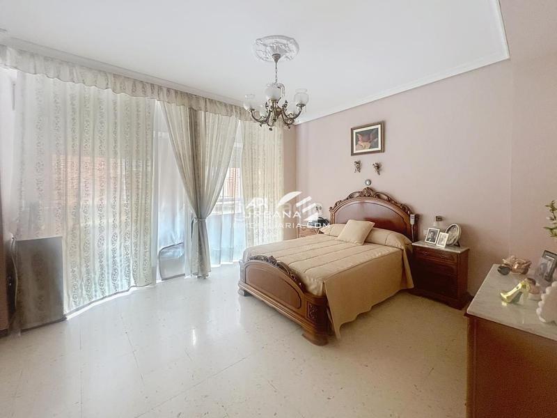 Foto 933ce701-4934-42af-be6b-5737ef757874. Maison dans Centro Lucena