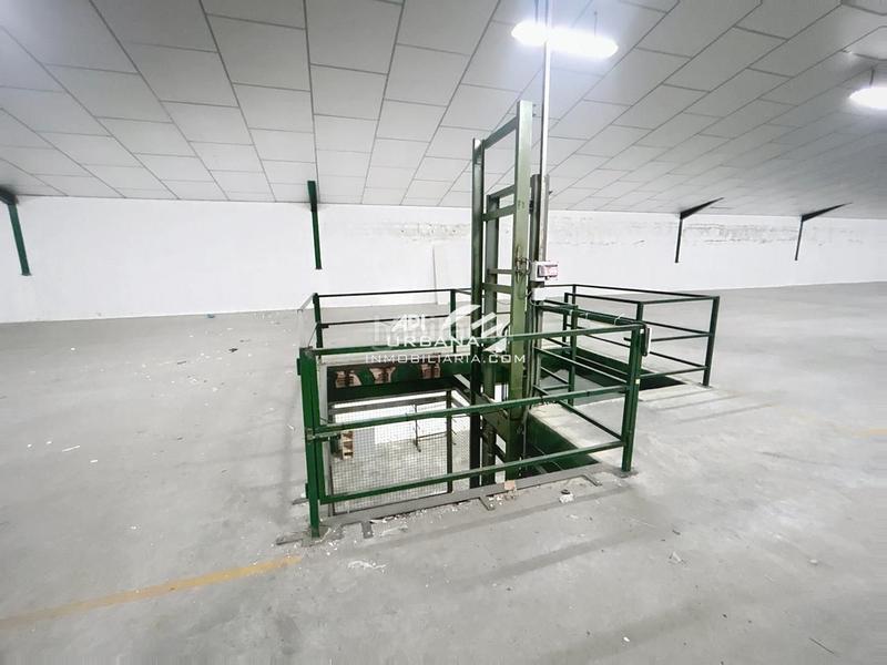 Foto 7b975c17-13c5-4795-ba80-8fcc080f7d48. Alquiler nave industrial en San Francisco Lucena