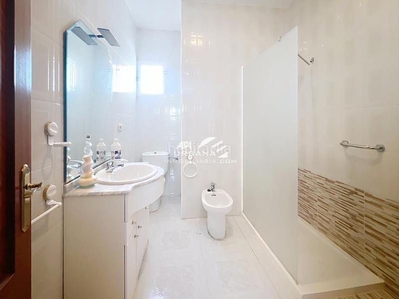 Foto e3e889c3-e3e8-4c7c-b743-80ce9c424290. Casa en El Carmen - La Barrera Lucena